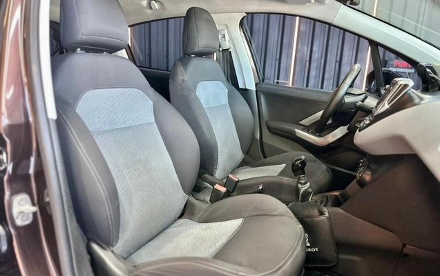 imagem-https://www.socarrao.com.br/sc-vehicle-images-prod/3475281/1787853145257-8398246_7_B_379c8a1f4d.jpeg