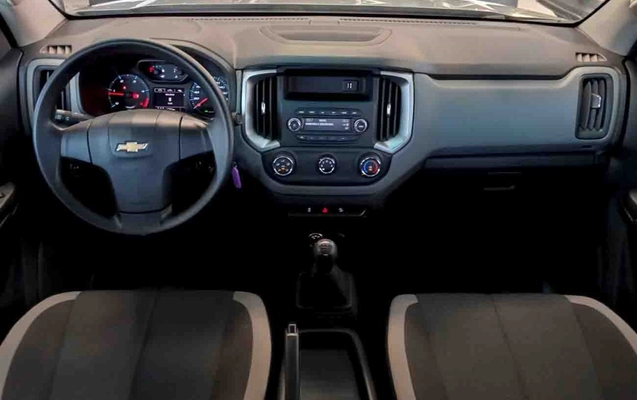 imagem-https://www.socarrao.com.br/sc-vehicle-images-prod/3475299/1787853289761-7_050444.jpg