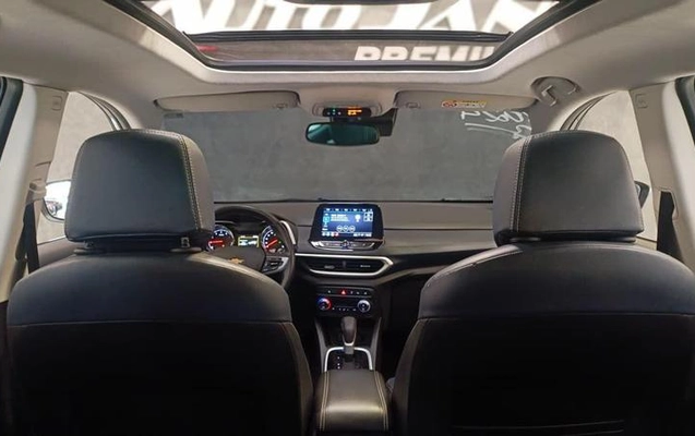 imagem-https://www.socarrao.com.br/sc-vehicle-images-prod/3475739/1788185424218-8084461_5_B_9a72b18c6c.jpeg