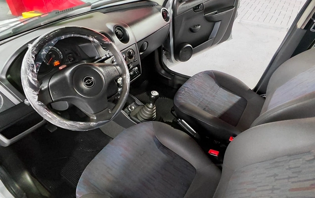 imagem-https://www.socarrao.com.br/sc-vehicle-images-prod/3476/1769987764284-6976539OR_1760139439_49_400.jpg