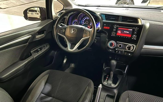 imagem-https://www.socarrao.com.br/sc-vehicle-images-prod/3476047/1787856300906-8409652_1_B_52c7f4dec0.jpeg
