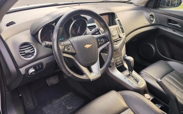 imagem-https://www.socarrao.com.br/sc-vehicle-images-prod/3476059/1787857410656-8422245_14_B_f4f268b3e5.jpeg