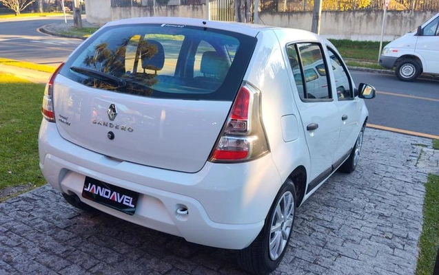 imagem-https://www.socarrao.com.br/sc-vehicle-images-prod/3476225/1788469202864-8370296_2_B_6998de483a.jpeg