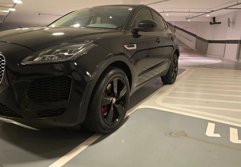 Jaguar E-Pace 2018 Preto — foto 1 de 3