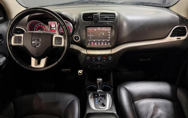 imagem-https://www.socarrao.com.br/sc-vehicle-images-prod/3476252/1787856904117-8423456_15_B_360770288d.jpeg