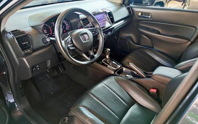 imagem-https://www.socarrao.com.br/sc-vehicle-images-prod/3476264/1788958533611-8424042_12_B_839b2411dd.jpeg