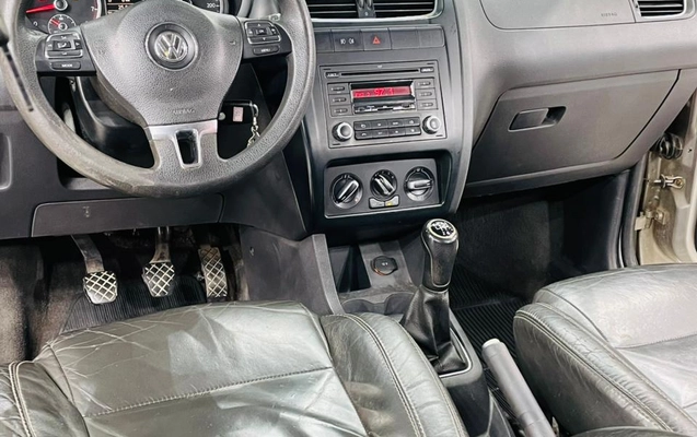 imagem-https://www.socarrao.com.br/sc-vehicle-images-prod/3476350/1787857271599-003_b6e40b8e3729c064e153b4304fb20644.jpeg