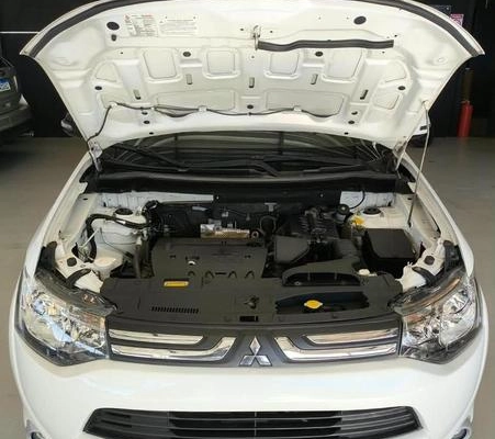 imagem-https://www.socarrao.com.br/sc-vehicle-images-prod/3476561/1787857539985-8175675_7_B_ab1e8adfa2.jpeg