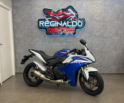 Honda CBR 600 F 2013 Azul — foto 1 de 3