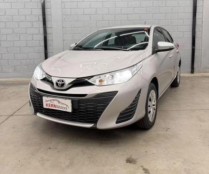 Toyota Yaris 2020 Prata — foto 1 de 3