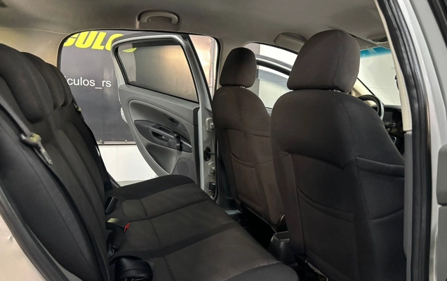 imagem-https://www.socarrao.com.br/sc-vehicle-images-prod/3476985/1787859084093-V2hhdHNBcHAgSW1hZ2UgMjAyNi0wNy0wMyBhdCAxNS4xNy40OC5qcGVn.jpeg