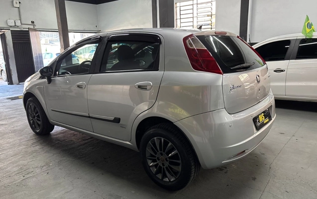 imagem-https://www.socarrao.com.br/sc-vehicle-images-prod/3476985/1787859084303-V2hhdHNBcHAgSW1hZ2UgMjAyNi0wNy0wMyBhdCAxNS4xNy41MS5qcGVn.jpeg