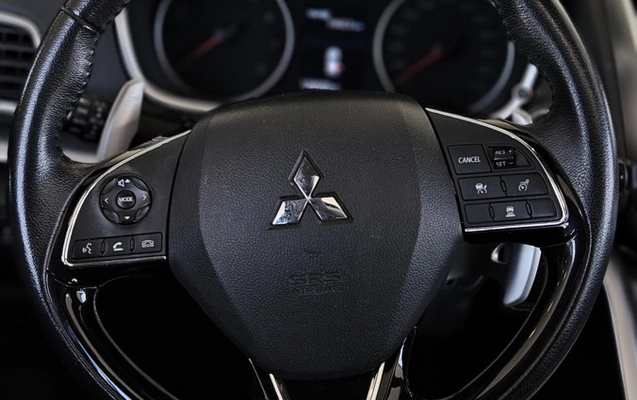 imagem-https://www.socarrao.com.br/sc-vehicle-images-prod/3477100/1787859086217-oNVKtbtkYCkLJYgdJ6ACQQglj8VYJjyT.jpg