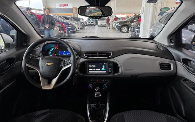 imagem-https://www.socarrao.com.br/sc-vehicle-images-prod/3477173/1789309114988-8413976_8_B_54adf672b3.jpeg