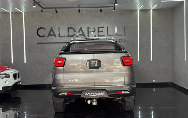 imagem-https://www.socarrao.com.br/sc-vehicle-images-prod/3477419/1788544104915-8424379_4_B_3d67f97684.jpeg
