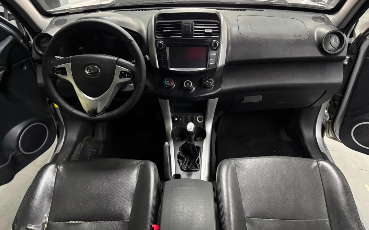 imagem-https://www.socarrao.com.br/sc-vehicle-images-prod/3477430/1787859894041-V2hhdHNBcHAgSW1hZ2UgMjAyNi0wOC0xNCBhdCAxNi4zMS4zMS5qcGVn.jpeg