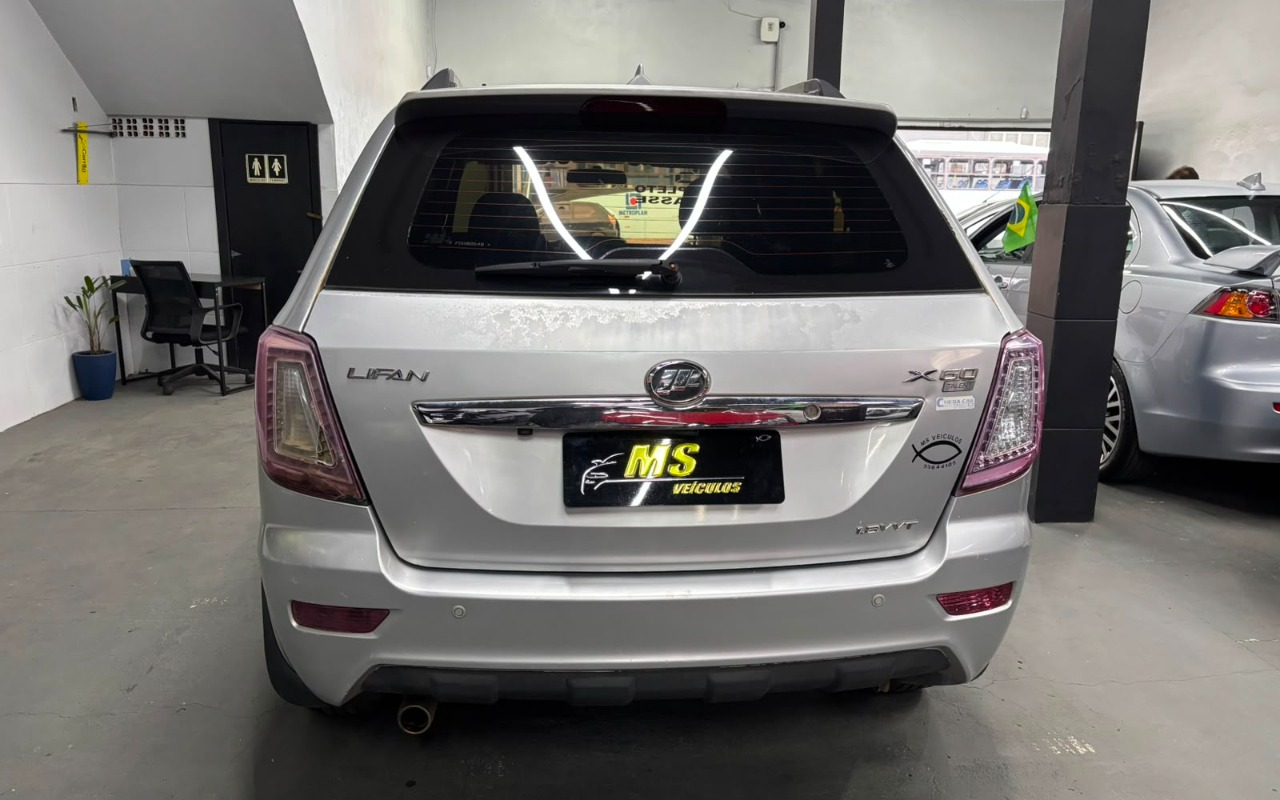 imagem-https://www.socarrao.com.br/sc-vehicle-images-prod/3477430/1787859894093-V2hhdHNBcHAgSW1hZ2UgMjAyNi0wOC0xNCBhdCAxNi4zMS4zMi5qcGVn.jpeg