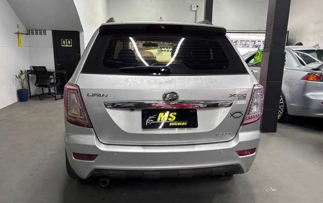 imagem-https://www.socarrao.com.br/sc-vehicle-images-prod/3477430/1787859894093-V2hhdHNBcHAgSW1hZ2UgMjAyNi0wOC0xNCBhdCAxNi4zMS4zMi5qcGVn.jpeg