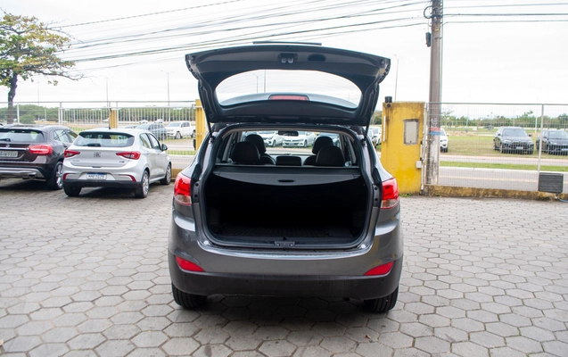 imagem-https://www.socarrao.com.br/sc-vehicle-images-prod/3477452/1787859976280-46c963b5cd9f4cab81a8f16f14519c3c_1787852387190.jpg