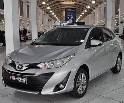 Toyota Yaris 2020 Prata — foto 1 de 3