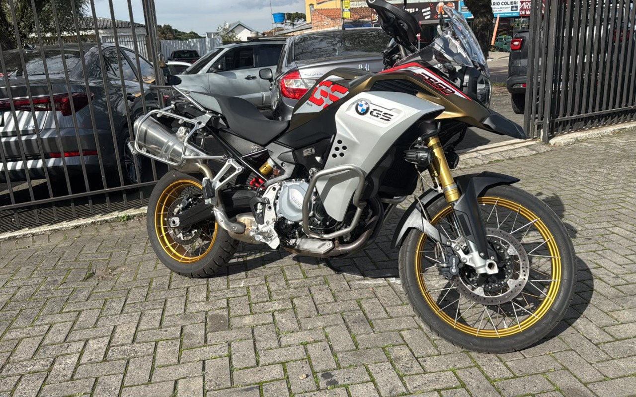 BMW F 850 GS Adventure Premium  na cor Marrom em Curitiba / PR - 3477565
