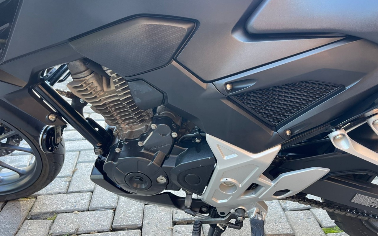 imagem-https://www.socarrao.com.br/sc-vehicle-images-prod/3477611/1787860760316-V2hhdHNBcHAgSW1hZ2UgMjAyNi0wNS0xMiBhdCAxNC40MS41NiAoMSkuanBlZw.jpeg