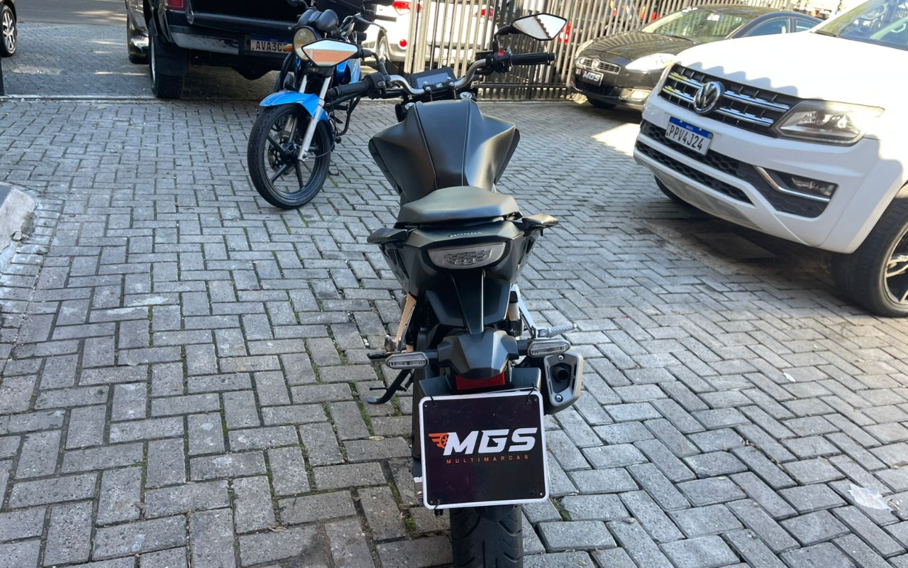 imagem-https://www.socarrao.com.br/sc-vehicle-images-prod/3477611/1787860760958-V2hhdHNBcHAgSW1hZ2UgMjAyNi0wNS0xMiBhdCAxNC40MS41Ny5qcGVn.jpeg