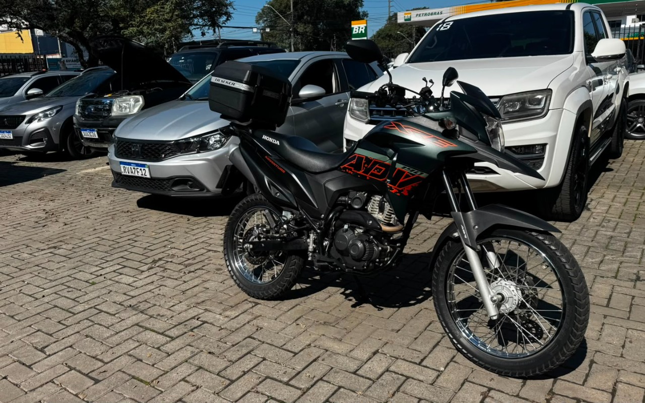 imagem-https://www.socarrao.com.br/sc-vehicle-images-prod/3477671/1787860836788-V2hhdHNBcHAgSW1hZ2UgMjAyNi0wNy0yOCBhdCAxMi41NS4wMCAoMSkuanBlZw.jpeg