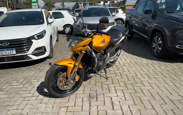 imagem-https://www.socarrao.com.br/sc-vehicle-images-prod/3477749/1787860983639-V2hhdHNBcHAgSW1hZ2UgMjAyNi0wOC0xNyBhdCAxNC41Mi41MCAoMikuanBlZw.jpeg