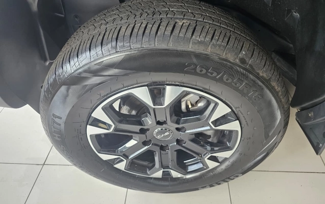 imagem-https://www.socarrao.com.br/sc-vehicle-images-prod/3477782/1787861207328-7xFmNzdkubMMggUezKTWtcRLtQIHzgy6.jpg