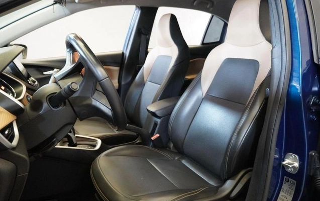 imagem-https://www.socarrao.com.br/sc-vehicle-images-prod/3477783/1789126841601-8424301_18_B_a84c63b46c.jpeg
