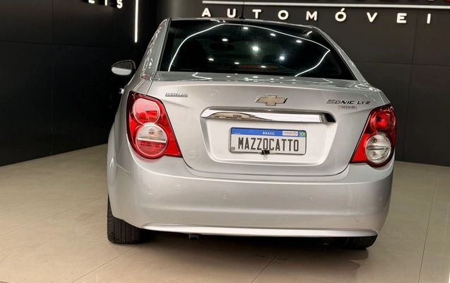 imagem-https://www.socarrao.com.br/sc-vehicle-images-prod/3477786/1787861269120-003_a982142e22a68d46ca7232888019440b.jpeg