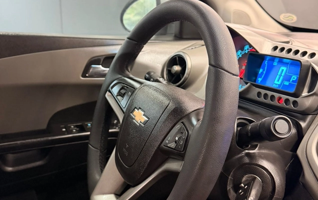 imagem-https://www.socarrao.com.br/sc-vehicle-images-prod/3477786/1787861269131-003_e068cb6d1737cf4c52f362eb7297539b.jpeg
