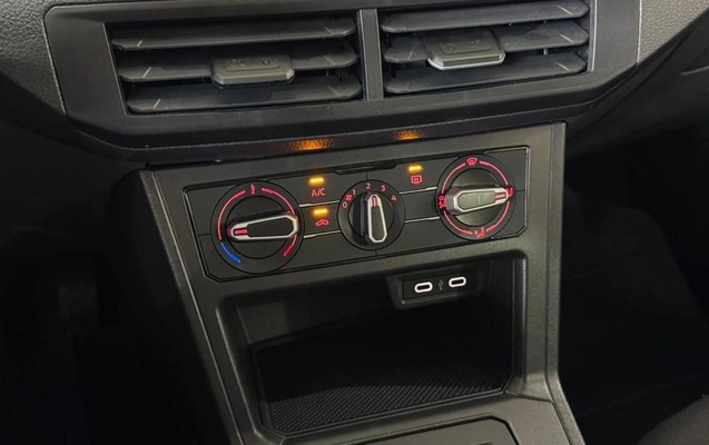 imagem-https://www.socarrao.com.br/sc-vehicle-images-prod/3477787/1789642996519-8399227_13_B_85f0202bc6.jpeg