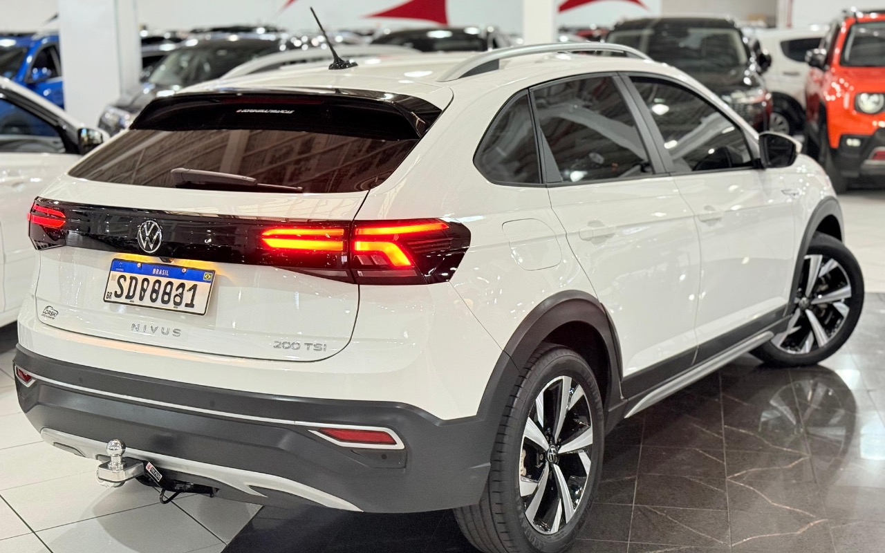 imagem-https://www.socarrao.com.br/sc-vehicle-images-prod/3477808/1787861718519-OTdmMDRjYjQtM2MwNS00Y2Y1LTg2Y2UtMGYxNDQ3MzFjZjljLmpwZWc.jpeg