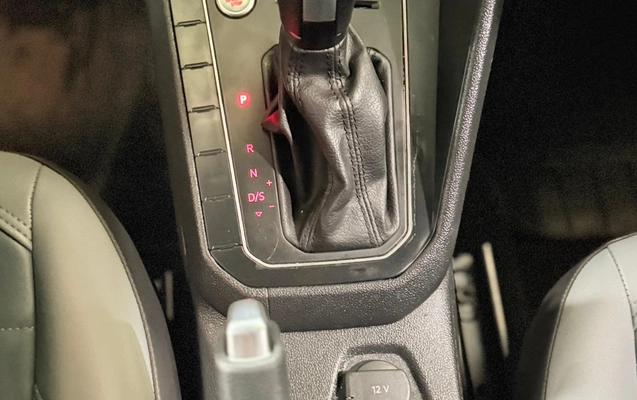 imagem-https://www.socarrao.com.br/sc-vehicle-images-prod/3477808/1787861720313-Zjg3Nzg5N2EtNGM5NC00ZDkyLTg5MmYtZDZiY2ZhODg1MTlkLmpwZWc.jpeg
