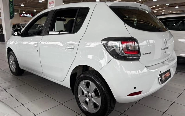 imagem-https://www.socarrao.com.br/sc-vehicle-images-prod/3477880/1789389858695-8407384_3_B_fe2cf8afd4.jpeg