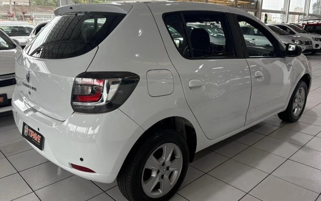 imagem-https://www.socarrao.com.br/sc-vehicle-images-prod/3477880/1789389858699-8407384_5_B_dd0bb462dc.jpeg