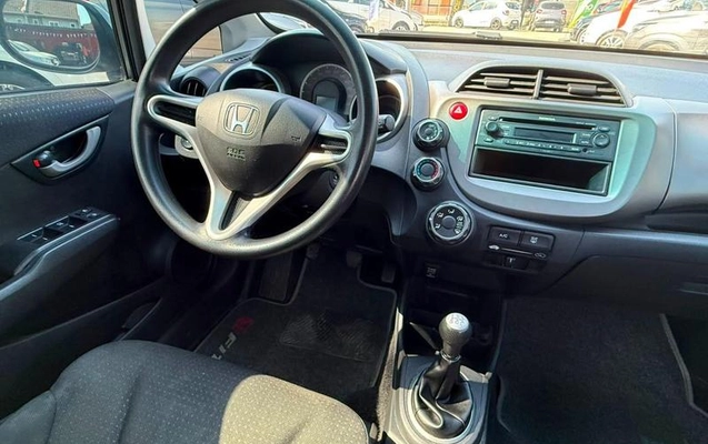 imagem-https://www.socarrao.com.br/sc-vehicle-images-prod/3477916/1789672675423-8391078_8_B_8f43fa62d1.jpeg