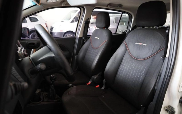 imagem-https://www.socarrao.com.br/sc-vehicle-images-prod/3477965/1787862534511-8273758_0_B_6da48400ad.jpeg