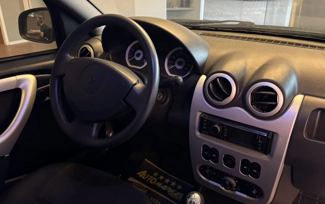 imagem-https://www.socarrao.com.br/sc-vehicle-images-prod/3478140/1787863168934-f5cede43901c411ea97e2d9ad8992466_1787862857759.jpg