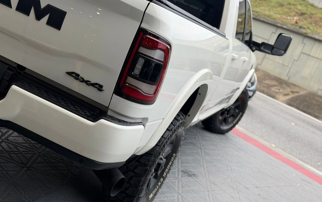 imagem-https://www.socarrao.com.br/sc-vehicle-images-prod/3478172/1787863320879-003_e1bd9726d1982f23d66def4c1ac33400.jpeg