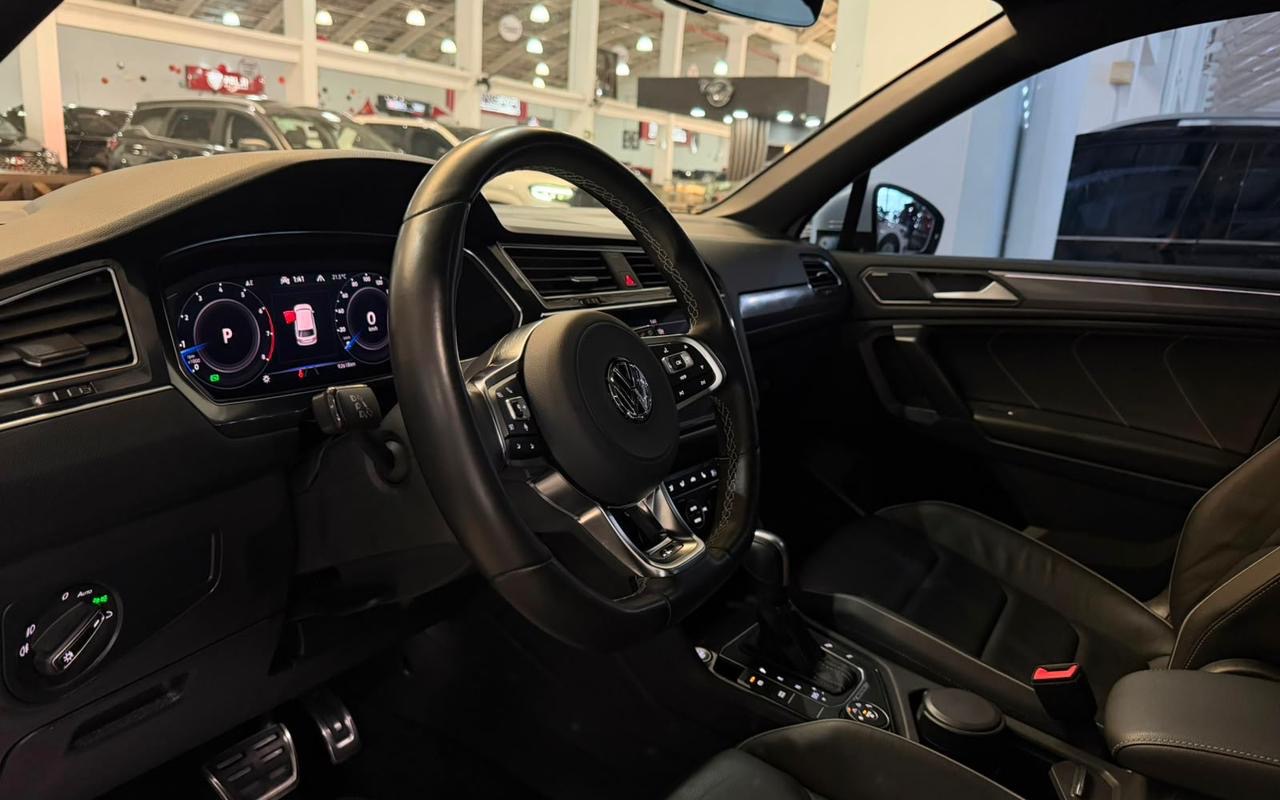 imagem-https://www.socarrao.com.br/sc-vehicle-images-prod/3478277/1787863489706-MTU3YWMzZGQtZTE0OC00OTM5LTg0MDctM2FiYzlmN2JhOWJlLmpwZWc.jpeg