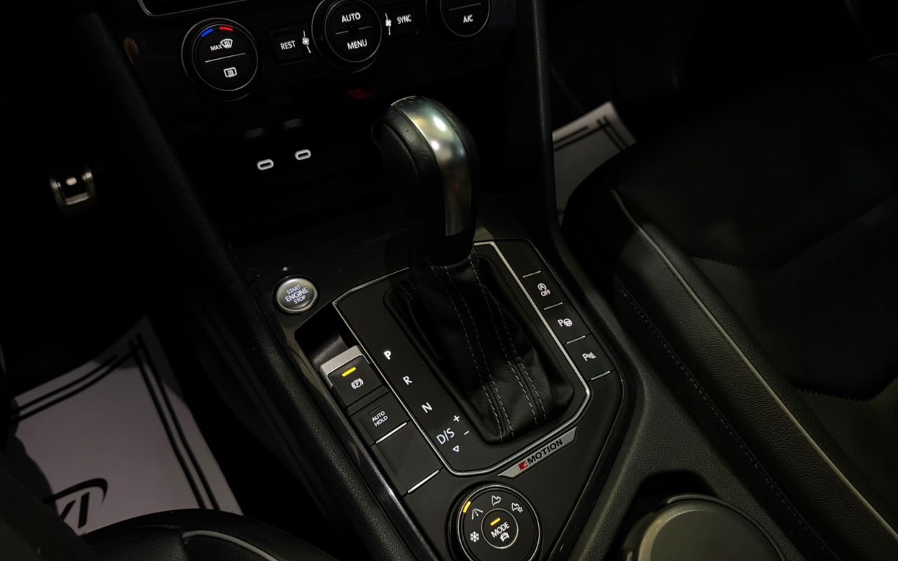 imagem-https://www.socarrao.com.br/sc-vehicle-images-prod/3478277/1787863490212-Nzk1ZjdkY2YtY2JmZS00Y2Q1LTg3NjItNzY1M2FmMjQyMDg5LmpwZWc.jpeg