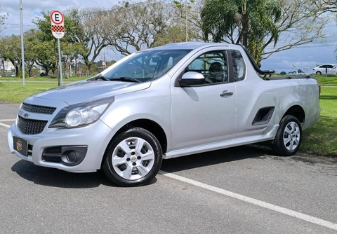 Chevrolet Montana 2018 Prata — foto 1 de 3