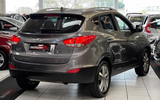 imagem-https://www.socarrao.com.br/sc-vehicle-images-prod/3478492/1788793148102-8424960_18_B_5558e775bc.jpeg