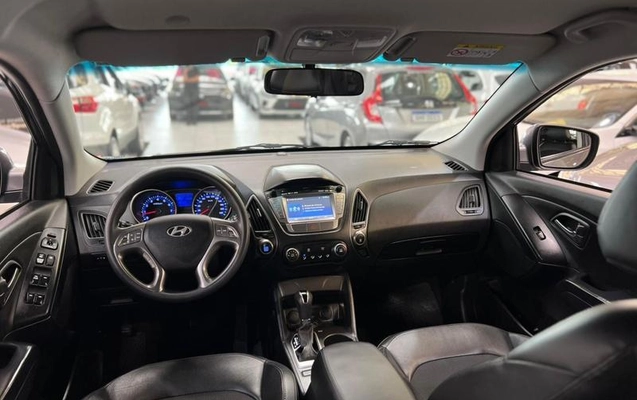 imagem-https://www.socarrao.com.br/sc-vehicle-images-prod/3478492/1788793148131-8424960_16_B_a98072ec5e.jpeg