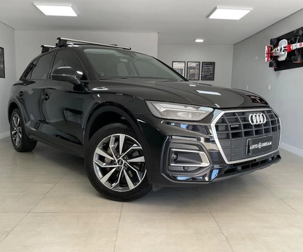 Audi Q5 2024 Preto — foto 1 de 3