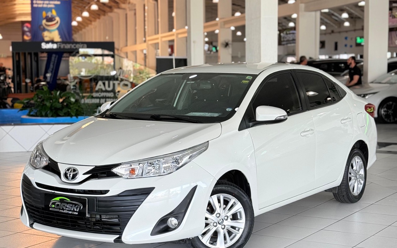 Toyota Yaris 2019 Branco — foto 1 de 3