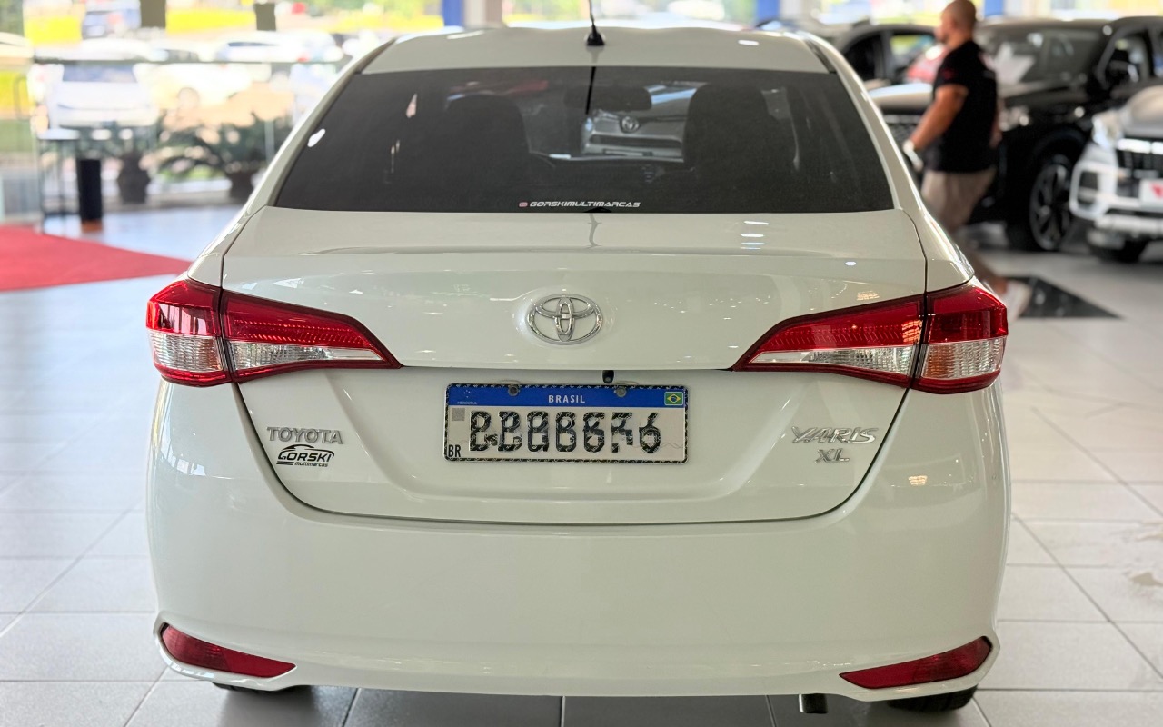 imagem-https://www.socarrao.com.br/sc-vehicle-images-prod/3478745/1787864908578-N2M1NzE1MzEtOGYwNS00MGI1LWFmNDYtY2U4MzM0MDUyMDlmLmpwZWc.jpeg